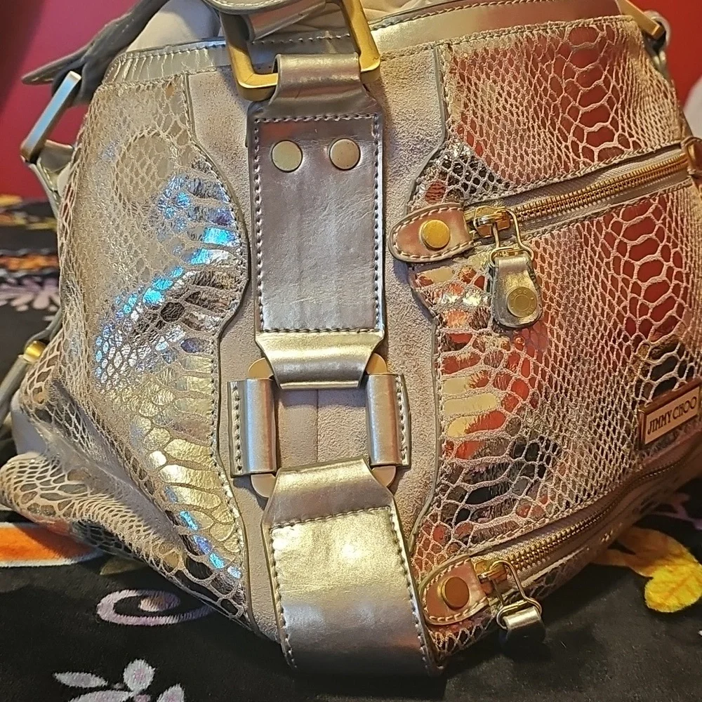 Jimmy Choo Silver and Gold Shoulder Bag with Luxurious Finish - Picture 2 of 10